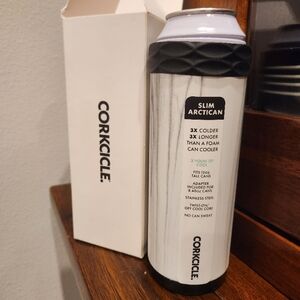 Corkcicle Slim Arctican Can Cooler - Snowdrift